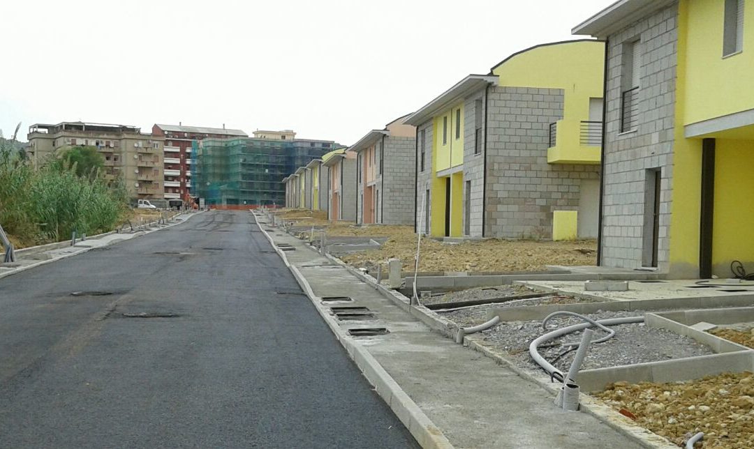 Opere di urbanizzazione nella Via Roux a Carbonia